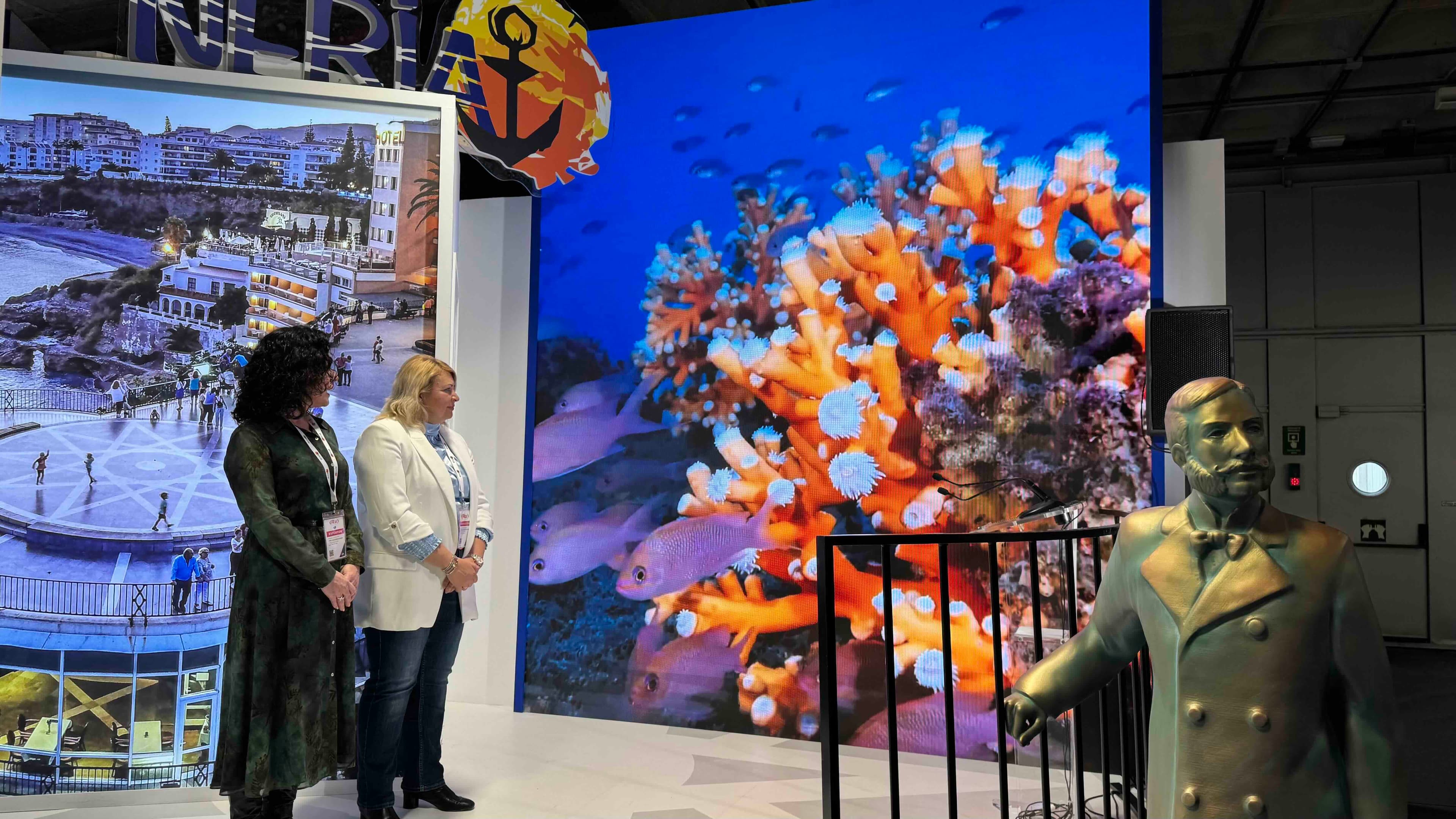 Nerja presenta en FITUR su compromiso con la sostenibilidad de sus playas y fondos marinos