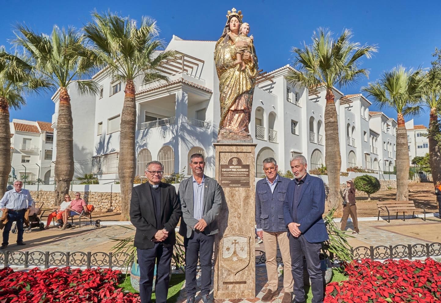 Nerja ya cuenta con el Mirador y la Escultura en homenaje a la Virgen del Carmen