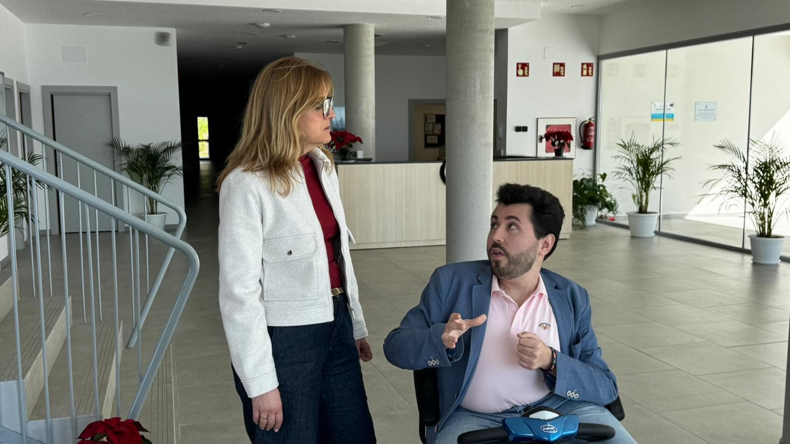 El Ayuntamiento de Nerja impulsa dos cursos de ciberseguridad e inteligencia artificial dirigidos al sector turístico