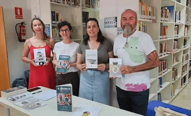 Andrea Aranda presenta su obra literaria en la Biblioteca Municipal de Benamocarra