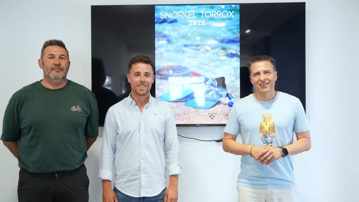 Convocadas en Torrox las actividades estivales de esnórquel y paseos nocturnos guiados