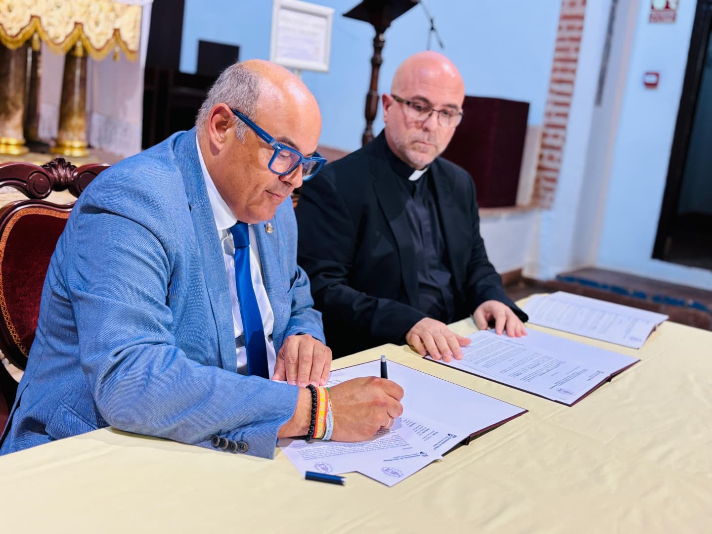 Lupiáñez renueva el convenio de colaboración con el Obispado de Málaga orientada a la difusión de la Semana Santa